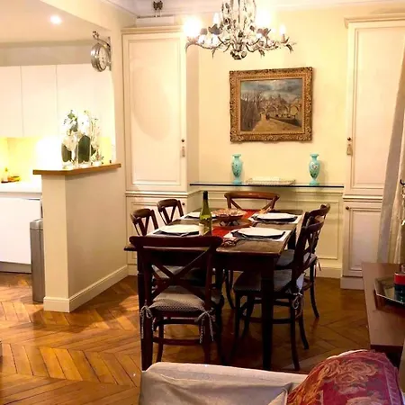 Apartment Paris - Victor Hugo / Villarceau *