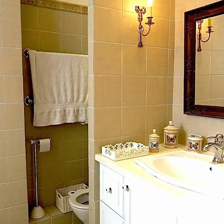 Paris - Victor Hugo / Villarceau Apartment *